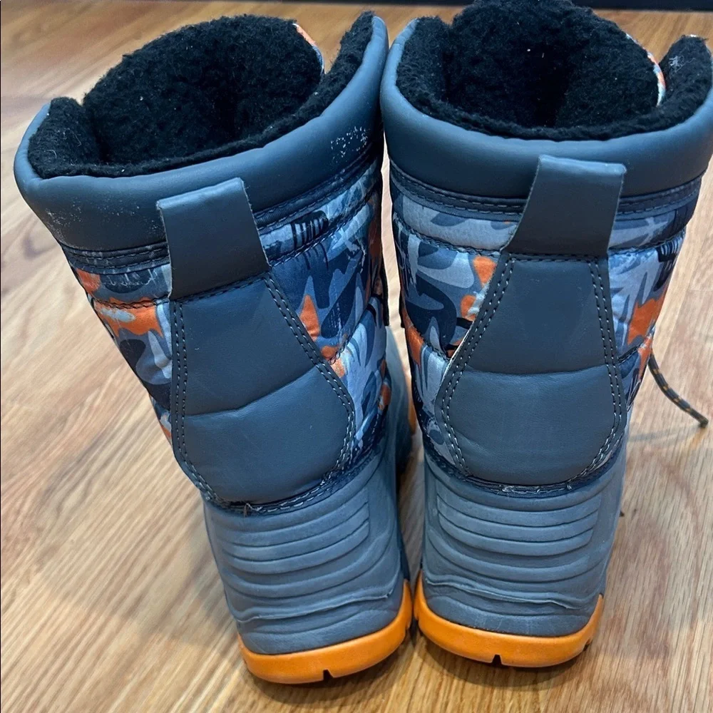 Hobibear Gray/Orange street art Winter Snow Boots size 1 kids